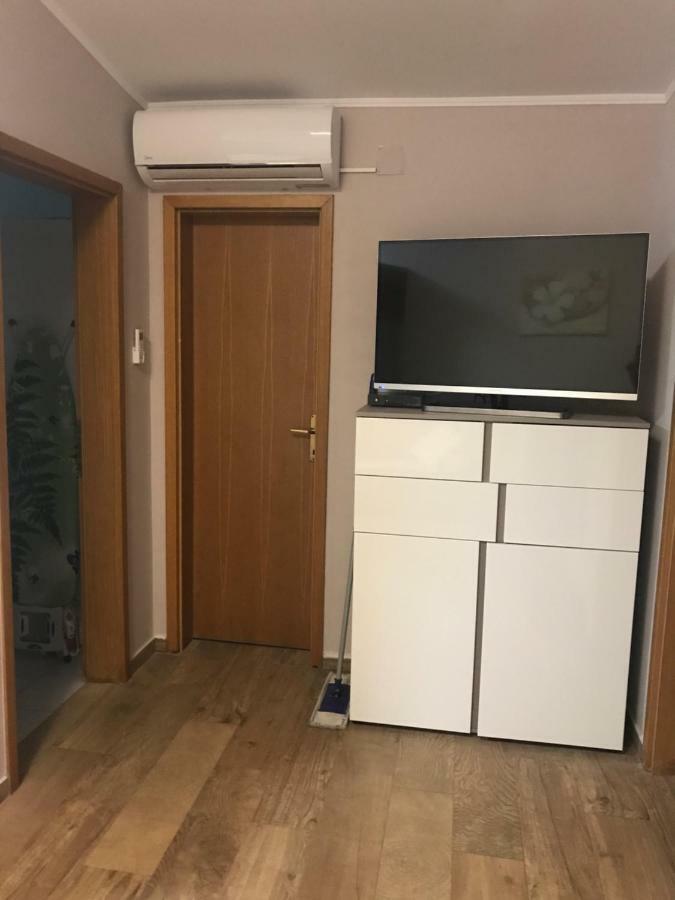 Apartman Petra 2 Vir Exterior photo